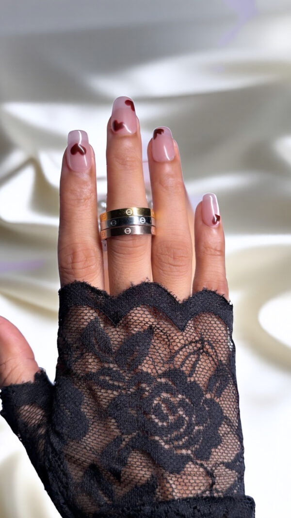 AD Finger Ring – Elegant