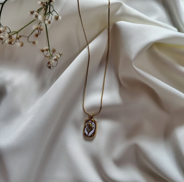 Chain-Pendant Combo– Elegant